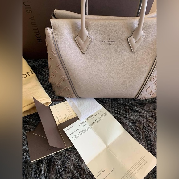 AUTHENTIC LOUIS VUITTON W PM GALET - Picture 13 of 15